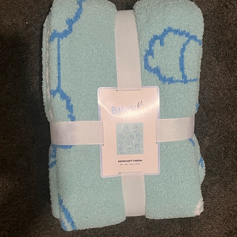 Bluey Super Soft Blue Kids Throw Blanket